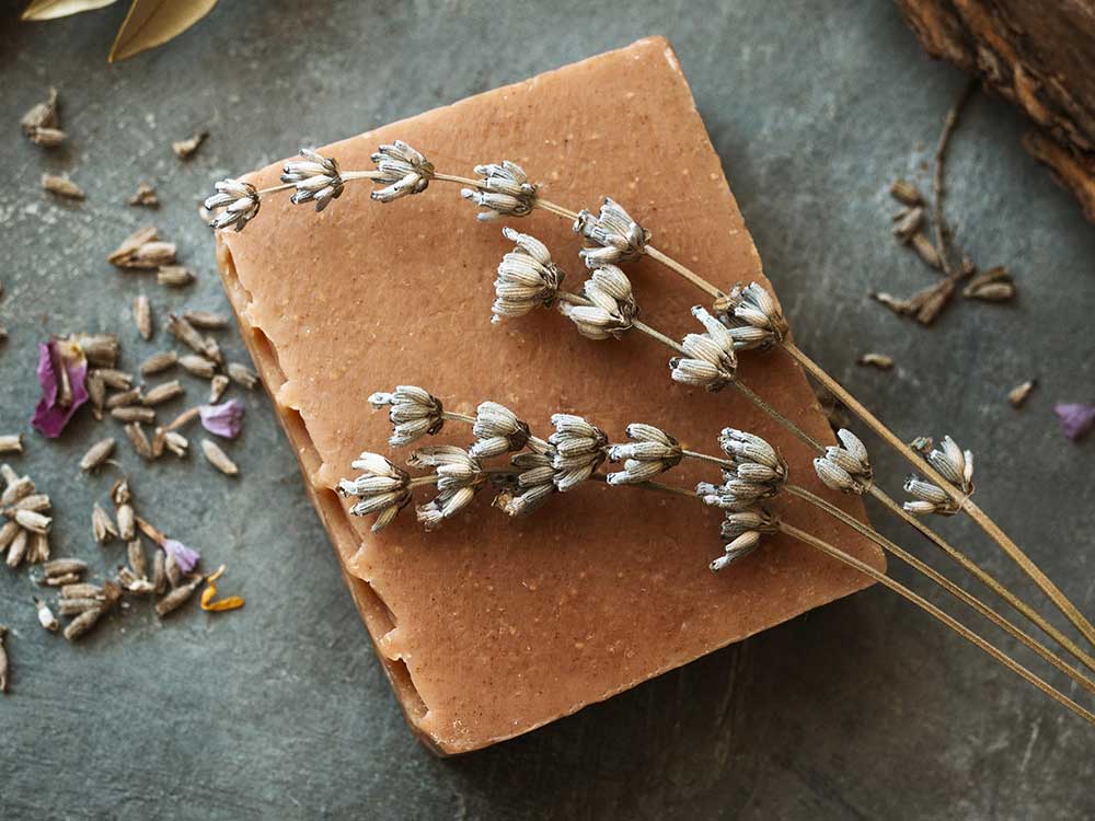Beautiful Earth: Making Cold Process Clay Soap